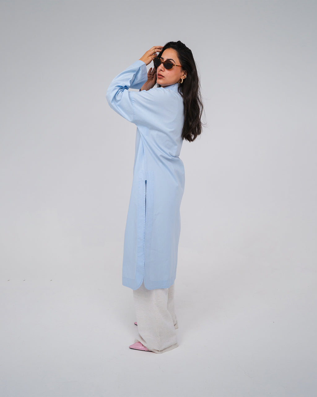 BEES Essential Cotton Poplin Shirt – Light Blue